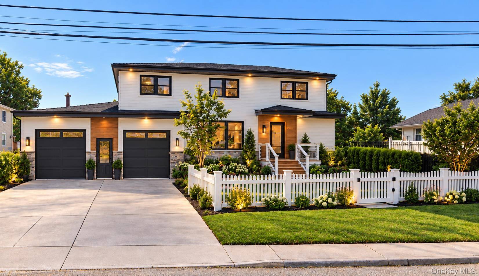 Address not disclosed, Lindenhurst, NY 11757