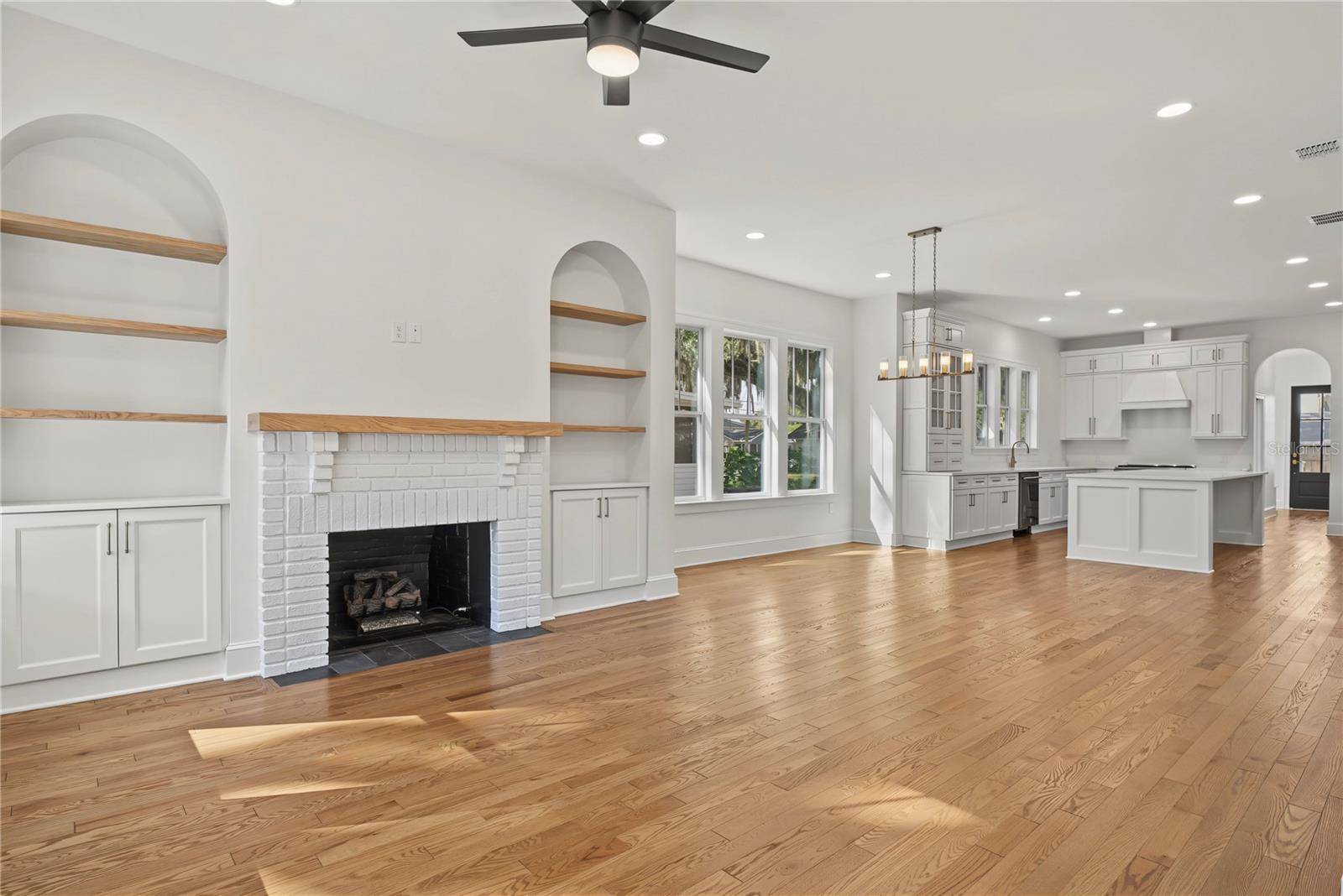 206 N HIGHLAND AVE, Winter Garden, FL 34787