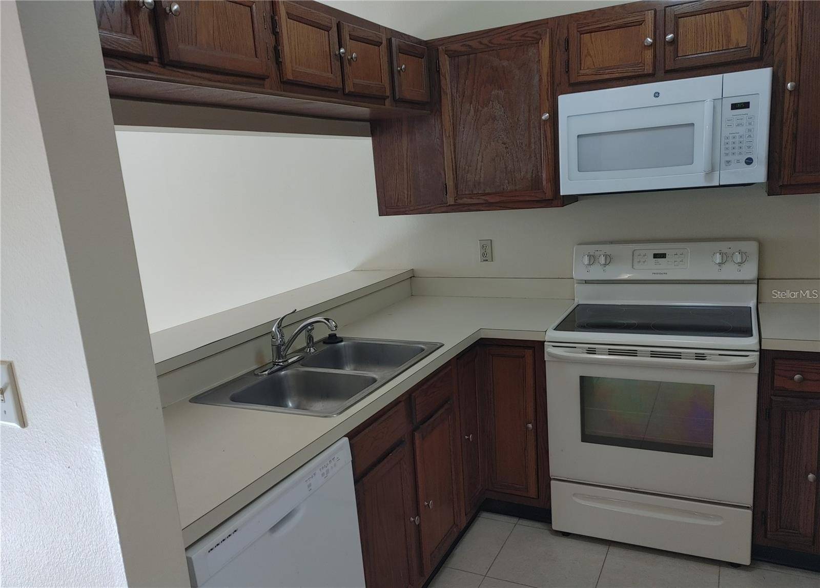 1111 HAMMOCK PINE BLVD #1111, Clearwater, FL 33761