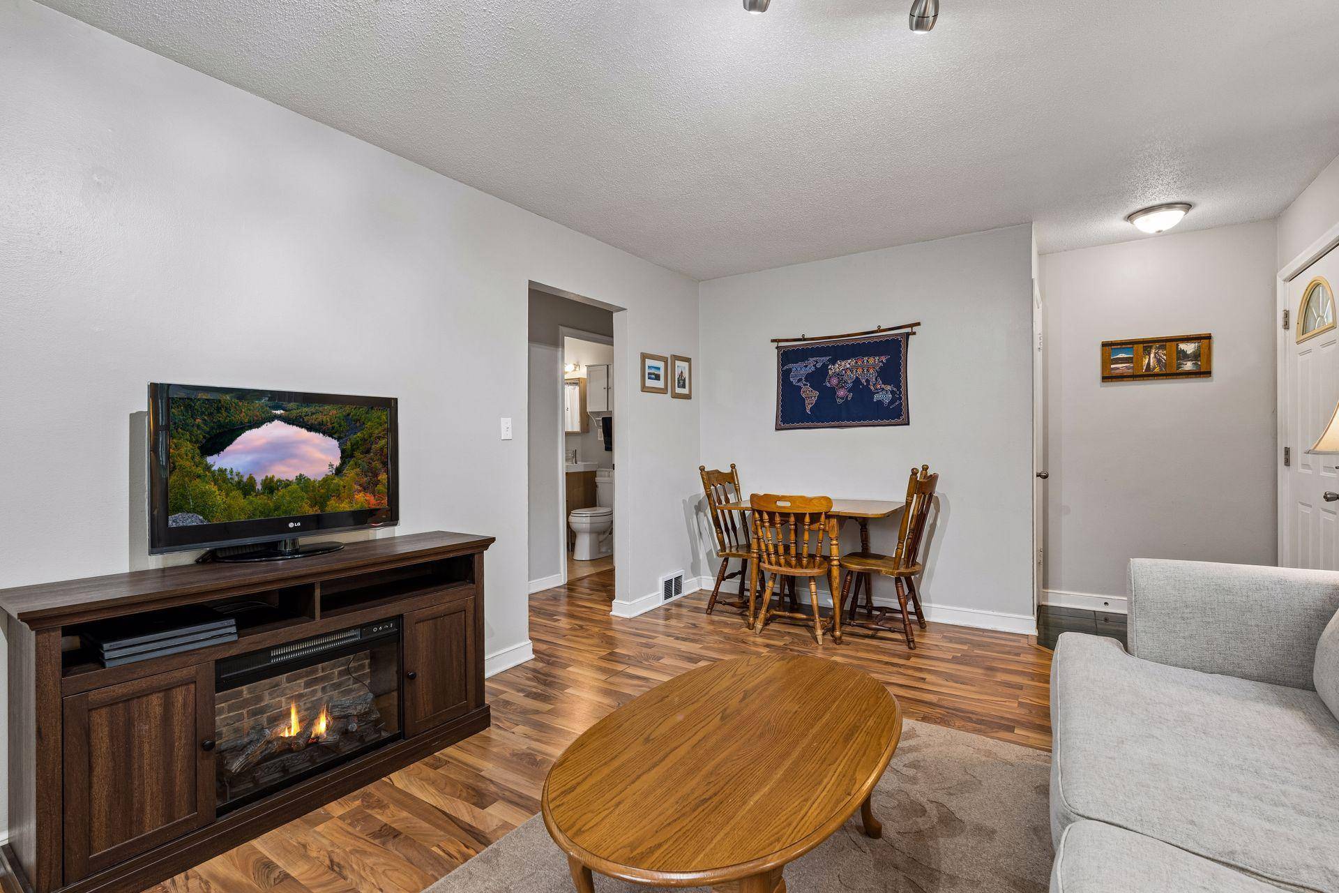 180 Westchester DR, West Saint Paul, MN 55118