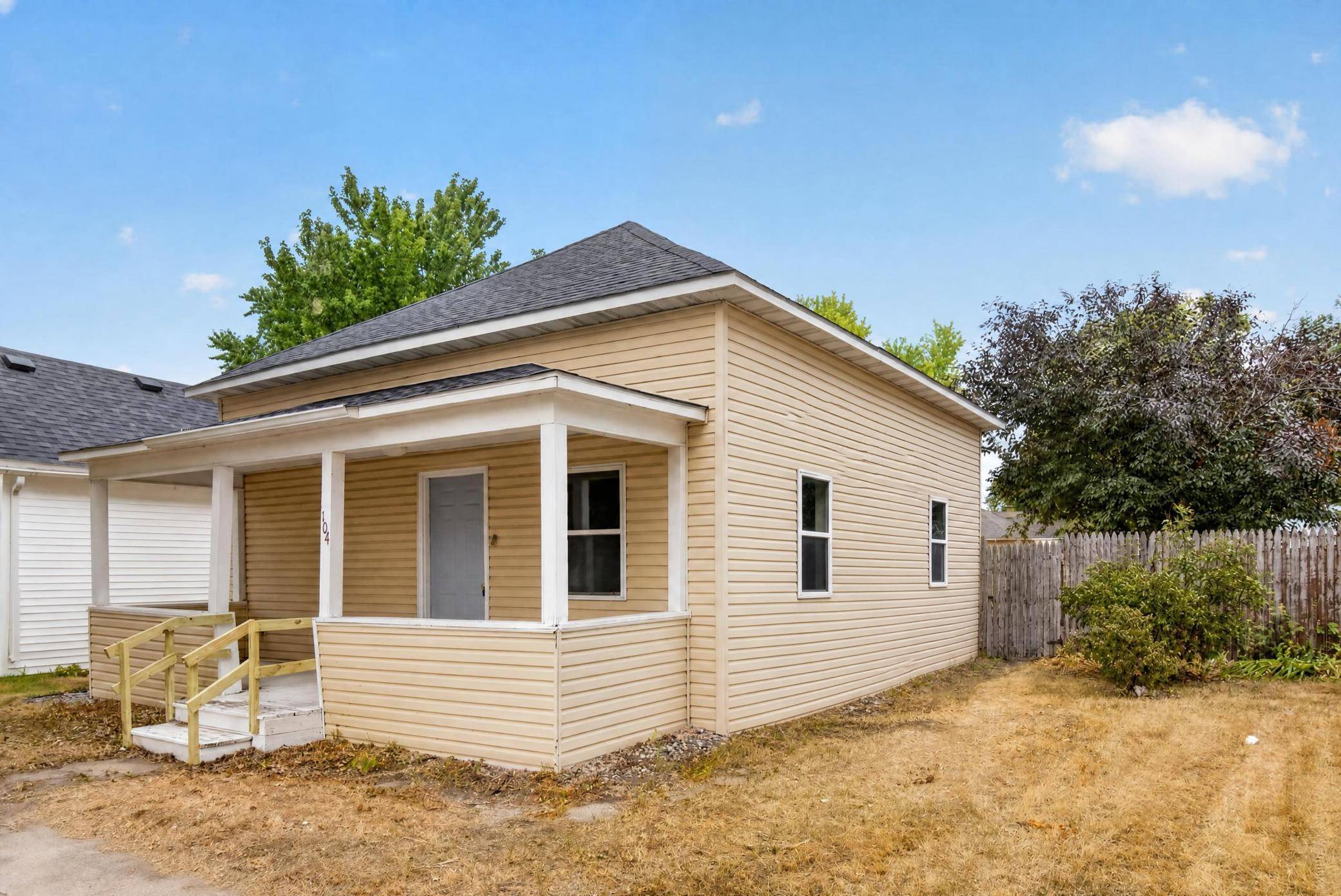 104 2nd ST NE, Barnesville, MN 56514