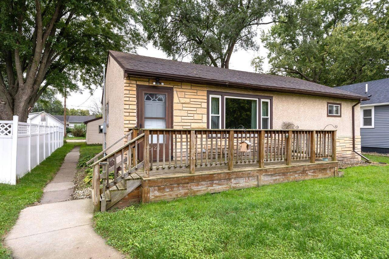 521 S 2nd ST, La Crescent, MN 55947