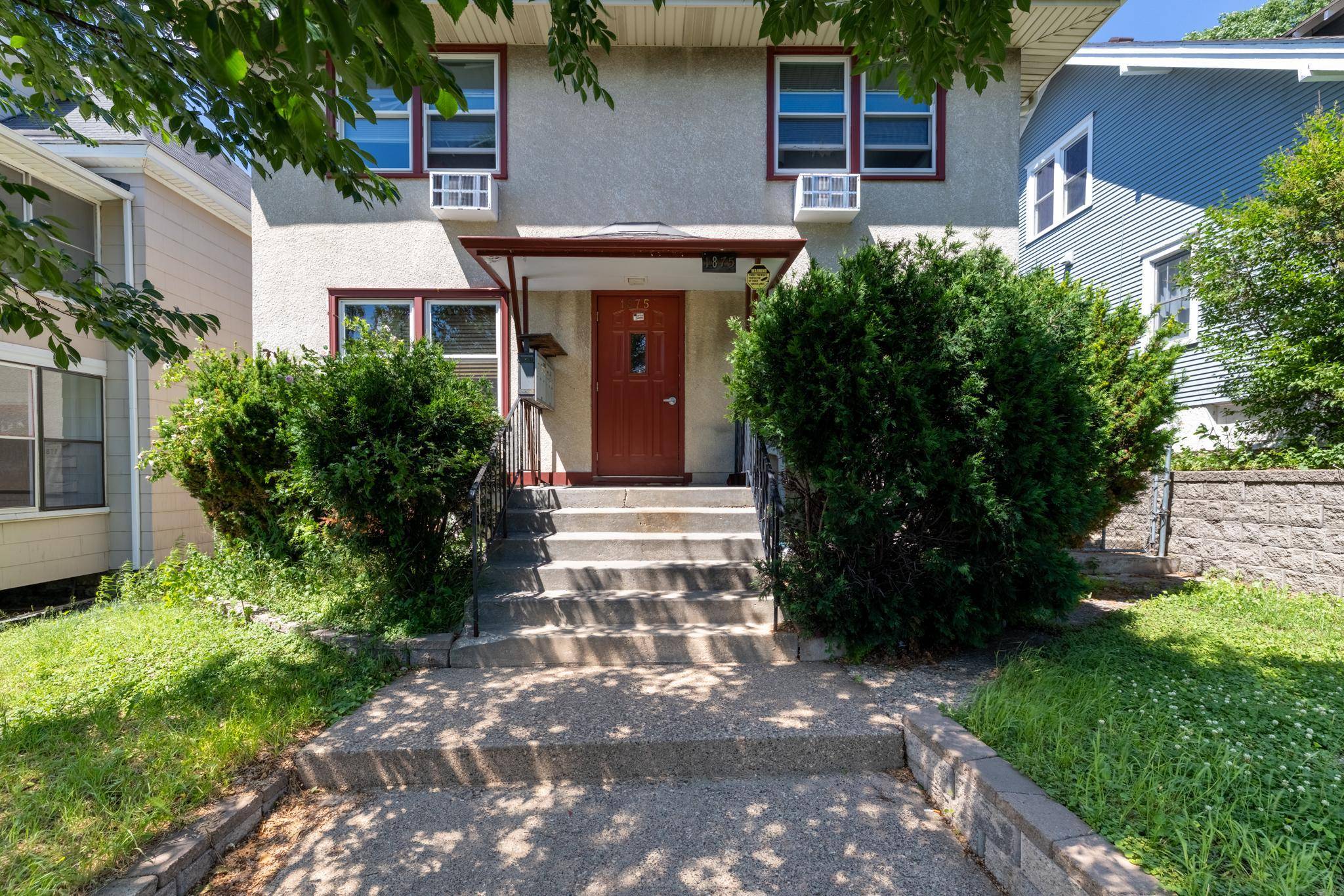 1875 Minnehaha AVE W, Saint Paul, MN 55104