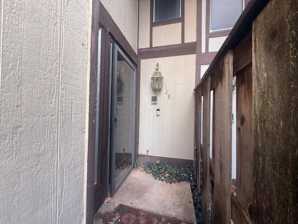 328 Timberwind RD, Edmond, OK 73034