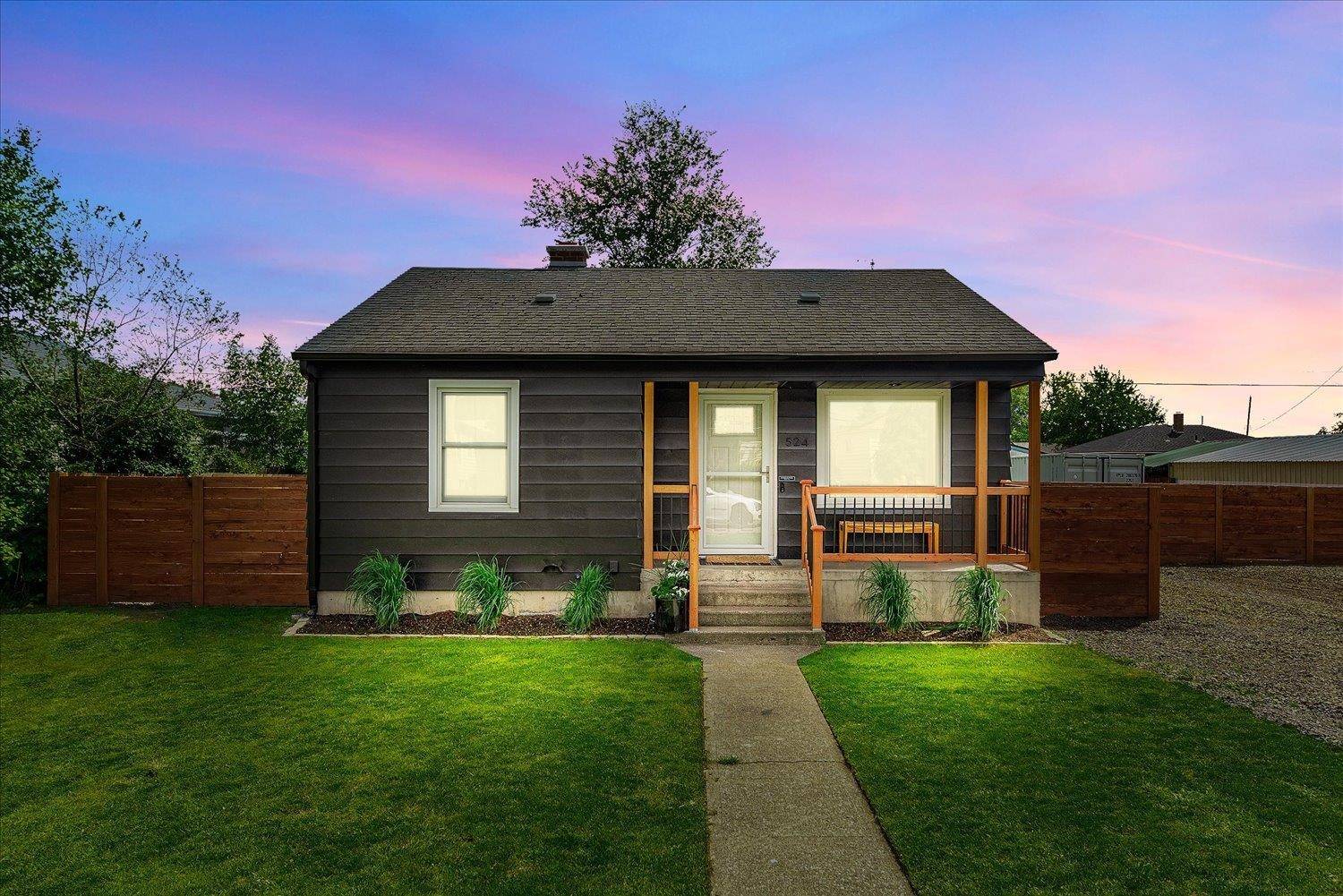 524 E Garland Ave, Spokane, WA 99207