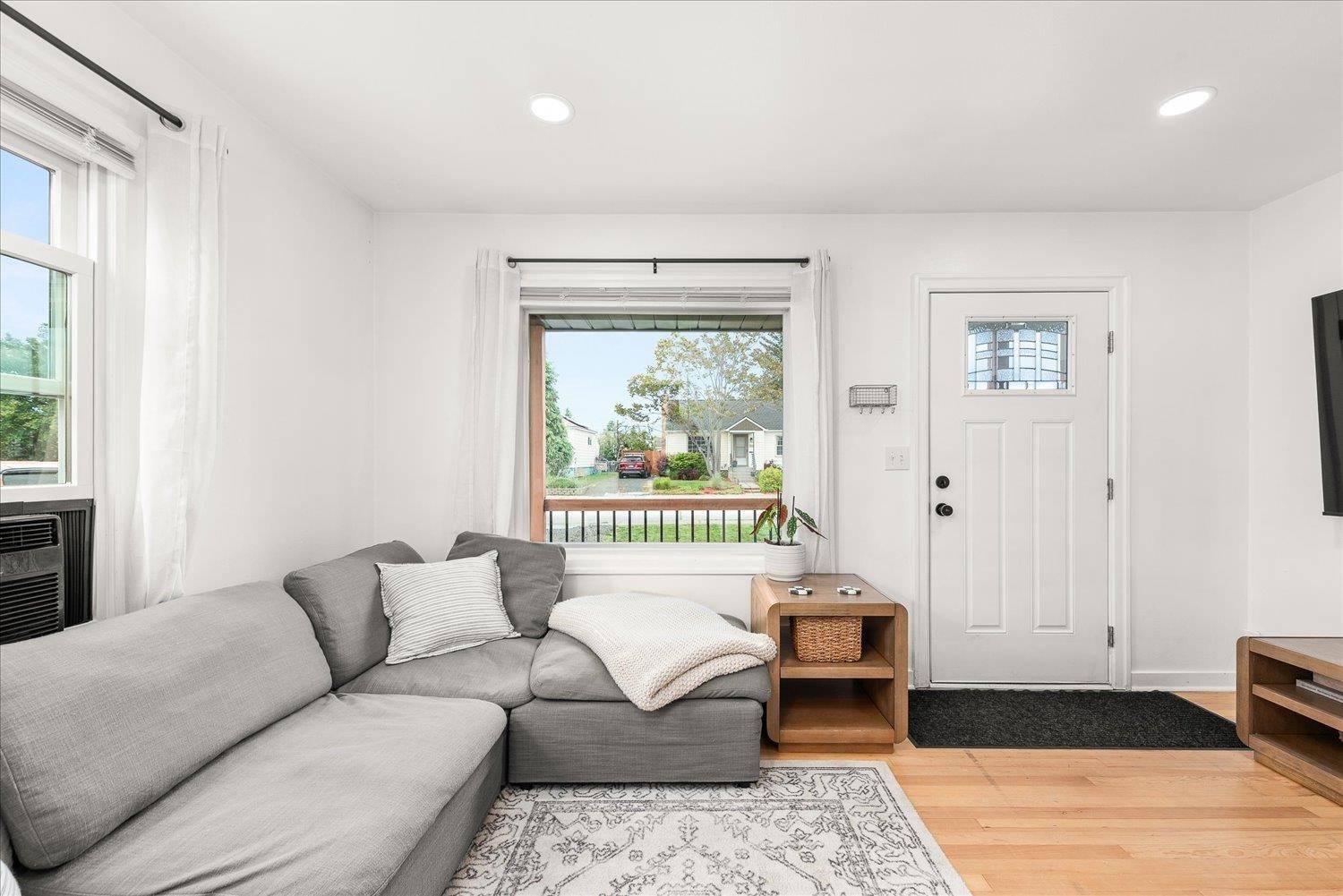 524 E Garland Ave, Spokane, WA 99207