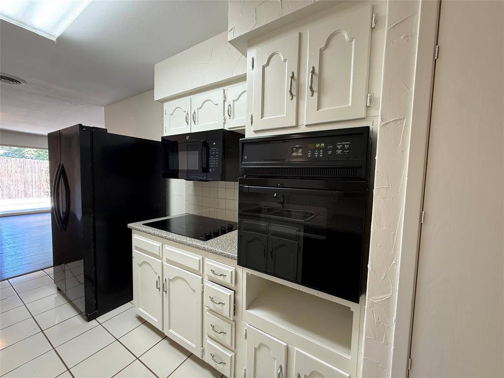 818 Fontana Avenue, Richardson, TX 75080