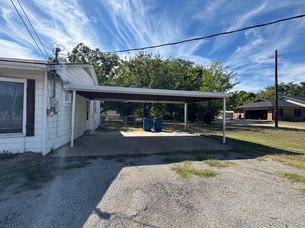 401 N Terry Street, Malakoff, TX 75148
