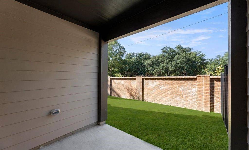 2509 Lost Maples Lane, Dallas, TX 75228