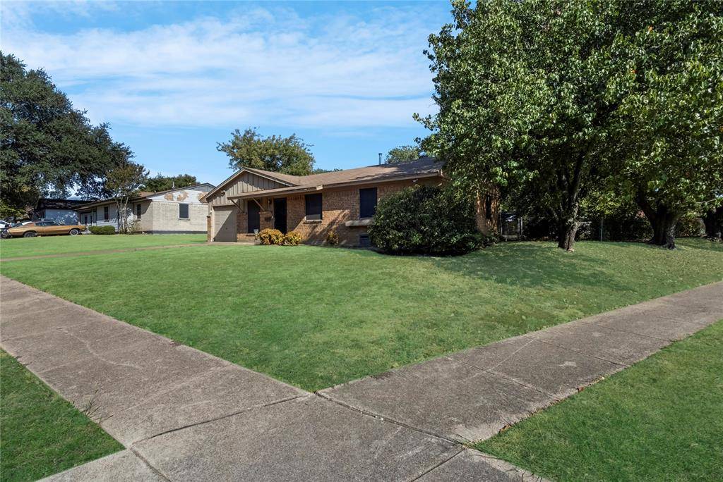 535 Thrush Avenue, Duncanville, TX 75116