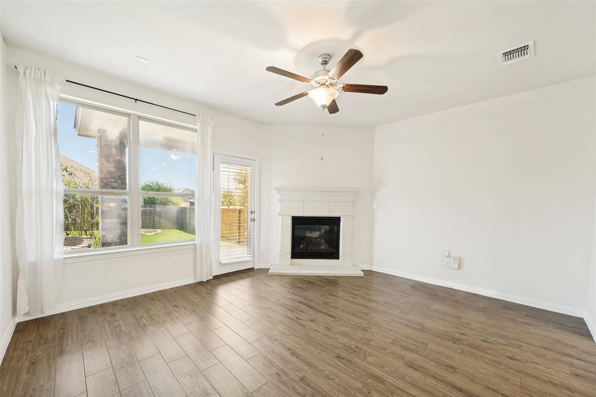 4101 Presidio LN, Round Rock, TX 78681