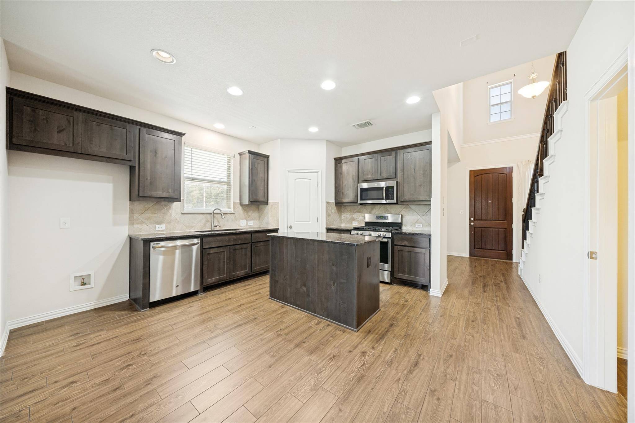 4101 Presidio LN, Round Rock, TX 78681