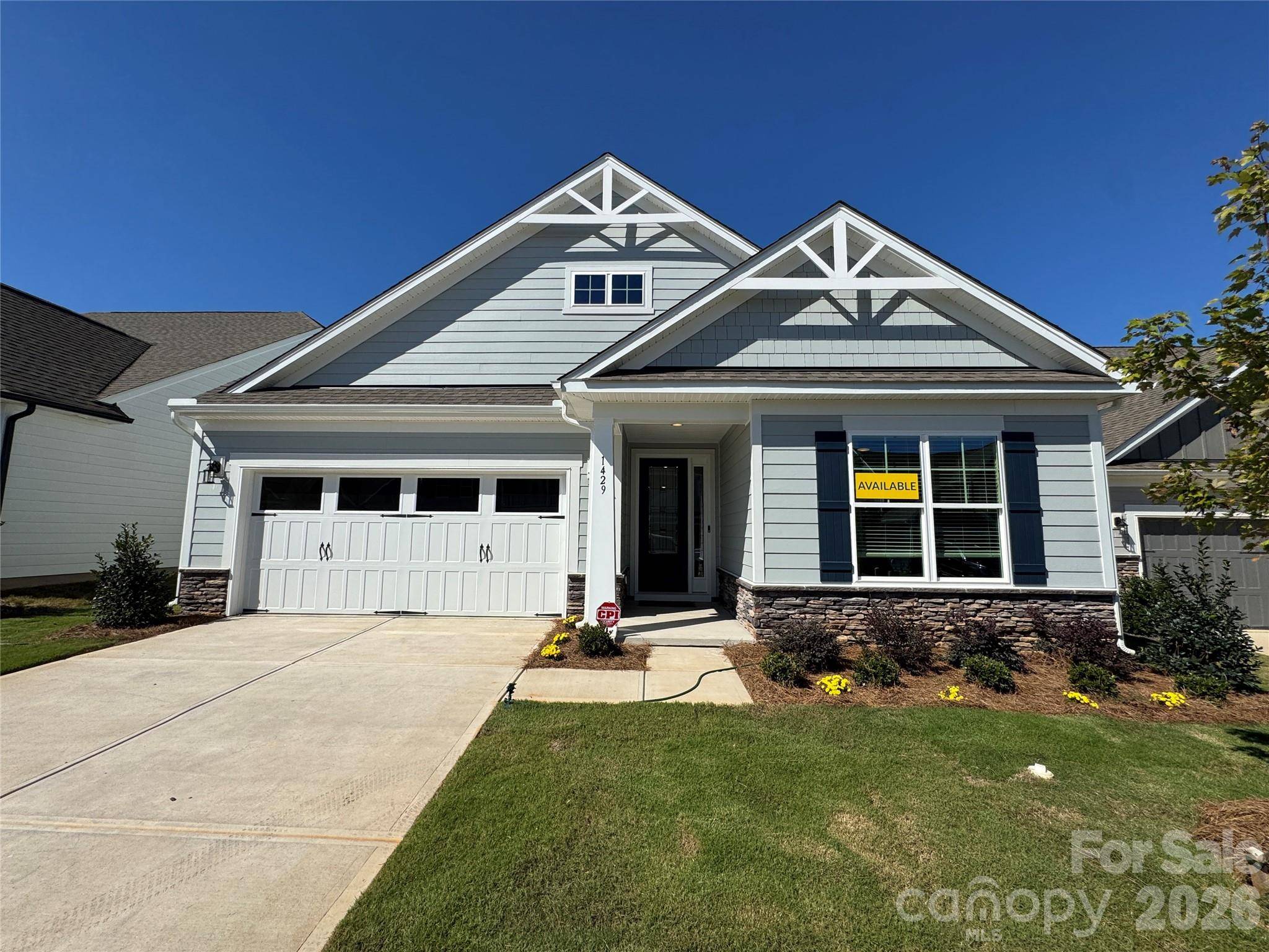 1429 Ardmore DR, Sherrills Ford, NC 28673