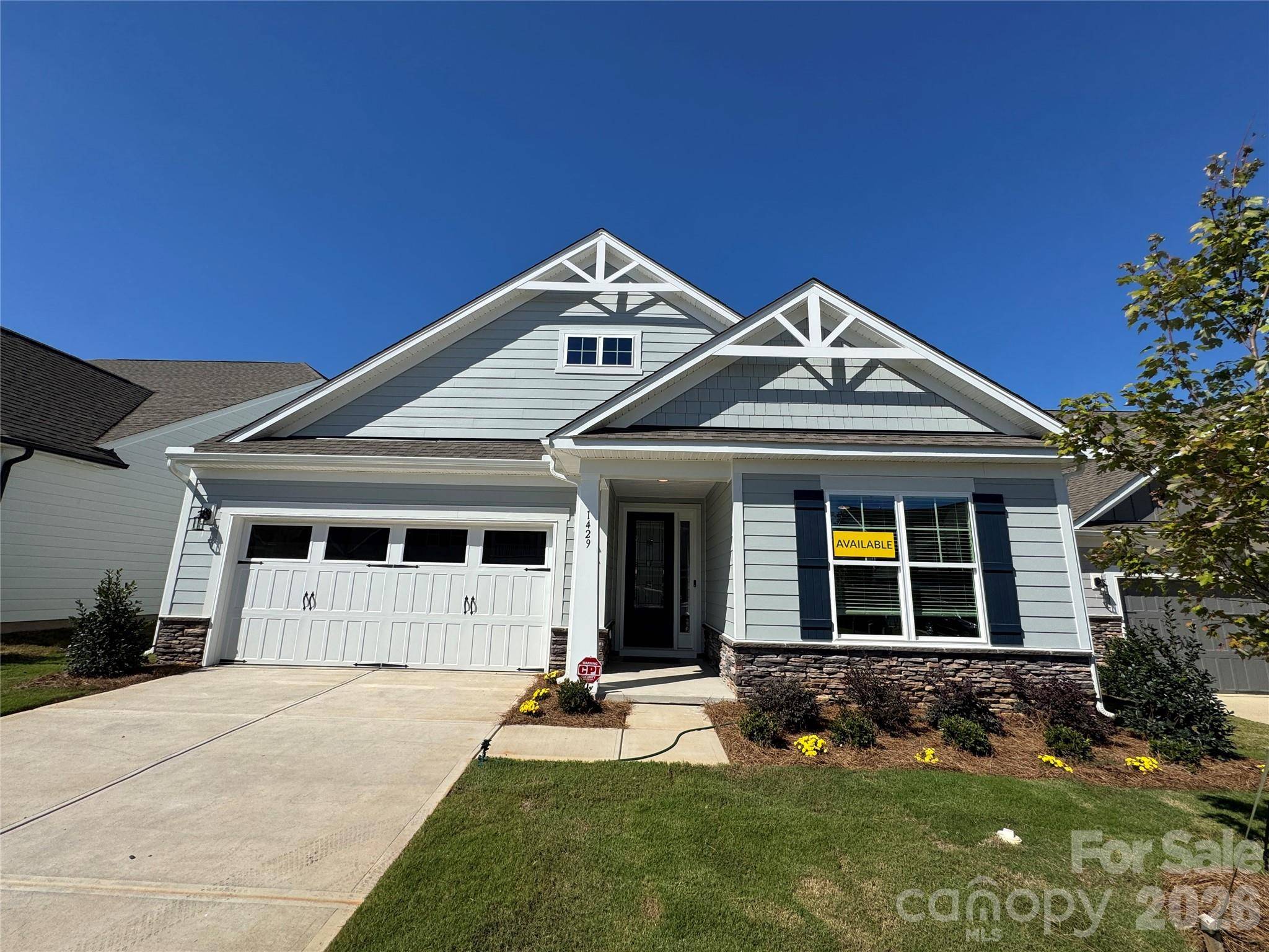 1429 Ardmore DR, Sherrills Ford, NC 28673
