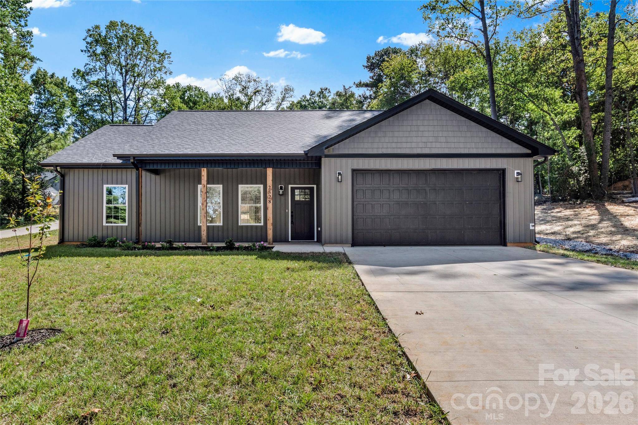 2328 Summerlin ST, Winston Salem, NC 27103