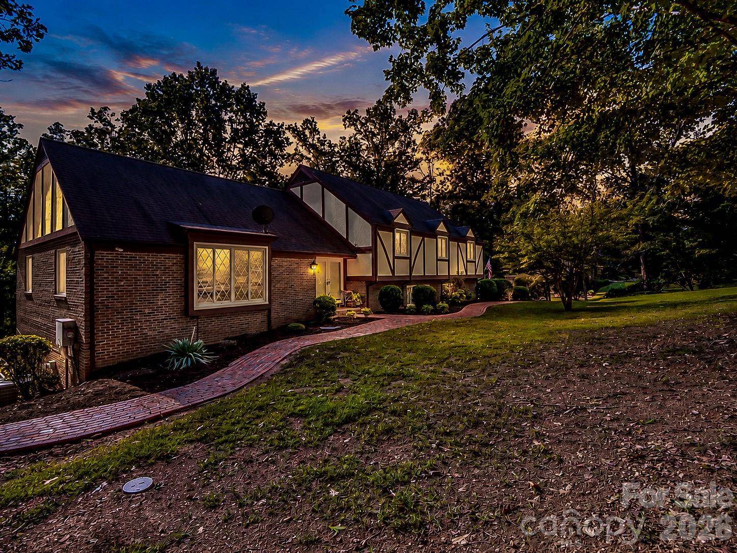 328 Plantation DR, Rutherfordton, NC 28139
