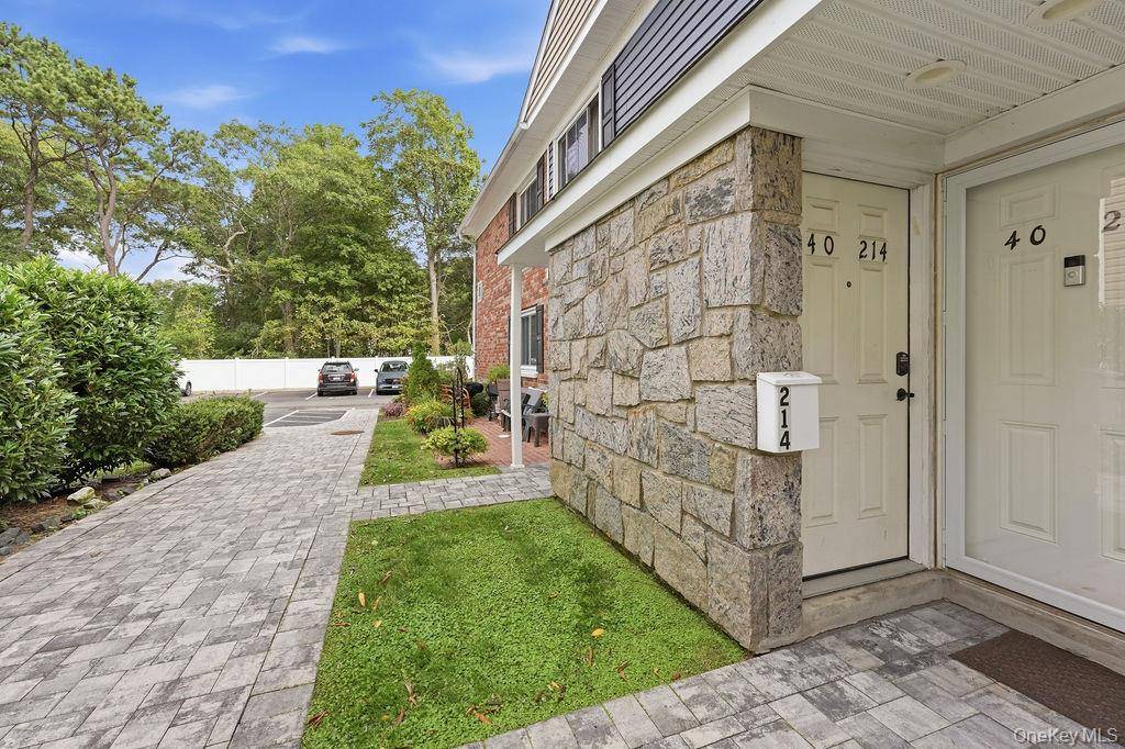 40 W 4th ST #214, Patchogue, NY 11772