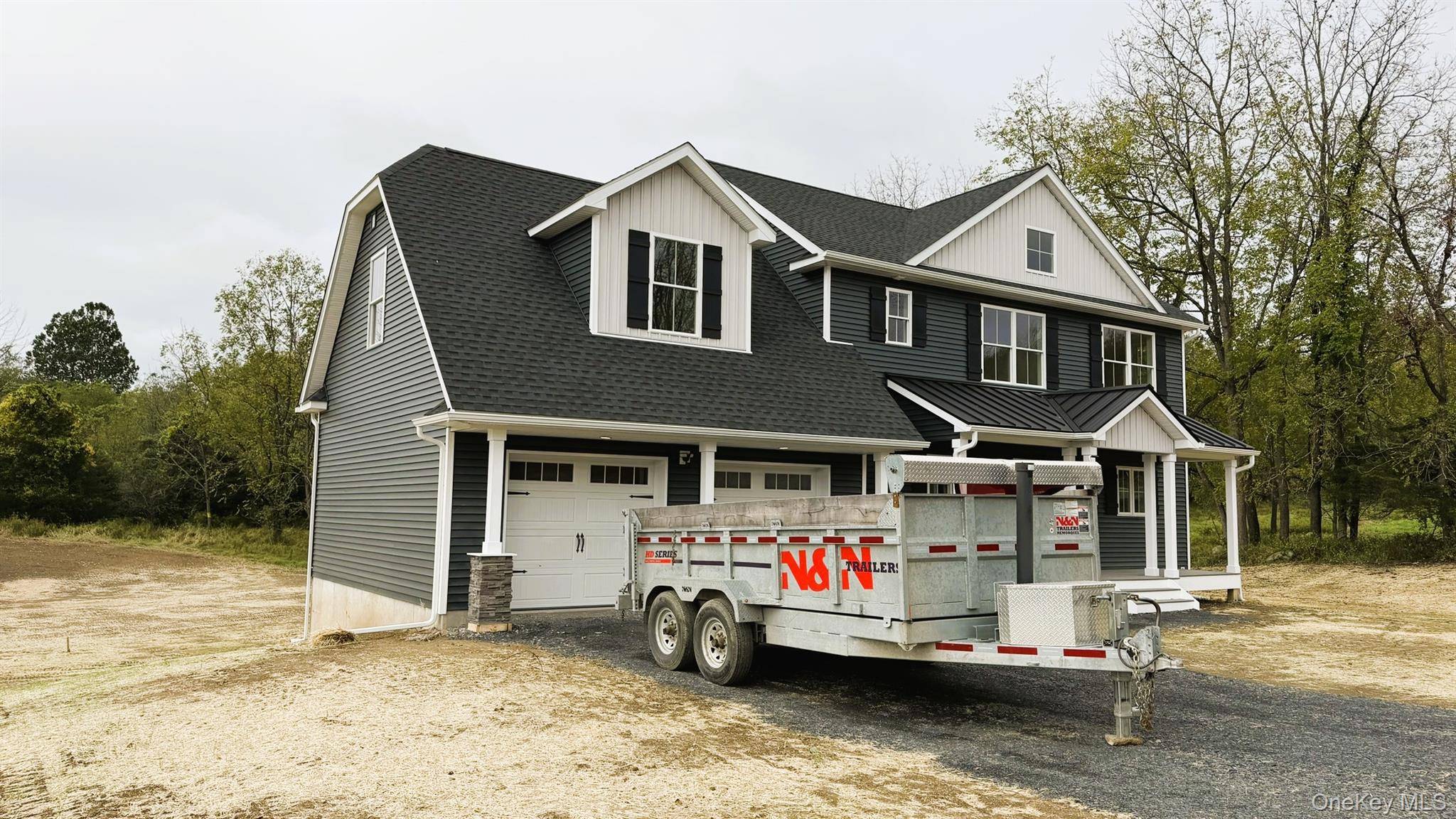 18 Sunset LN, New Hampton, NY 10958
