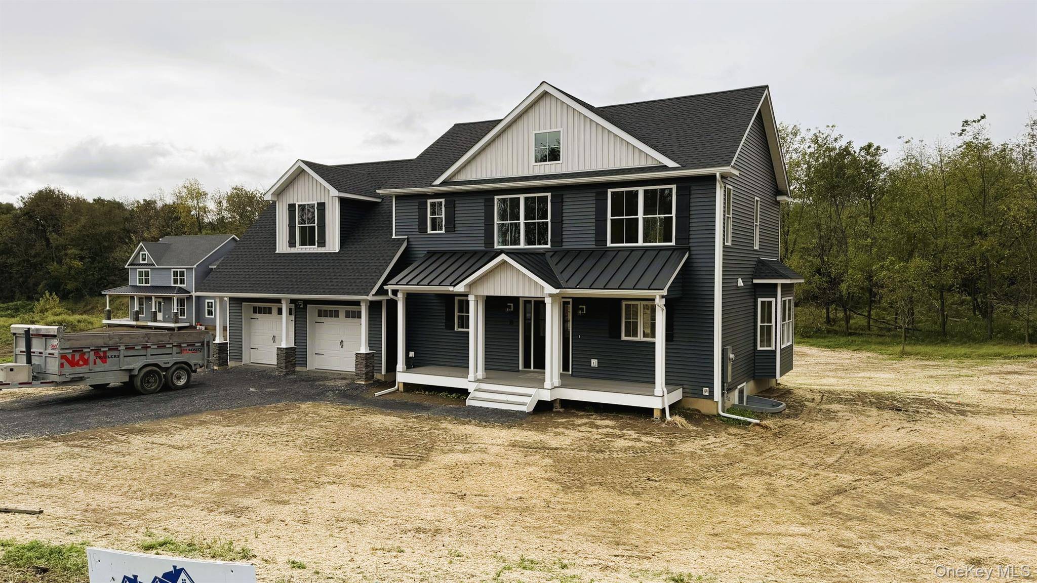 18 Sunset LN, New Hampton, NY 10958