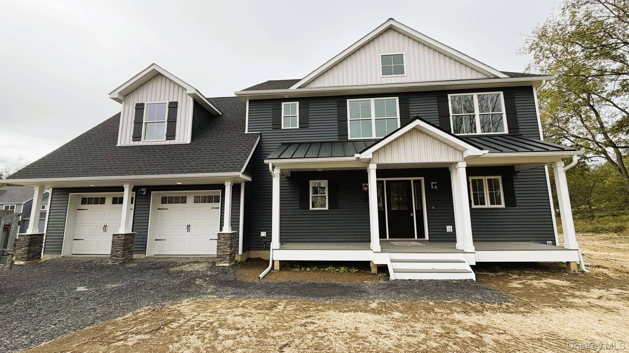 18 Sunset LN, New Hampton, NY 10958