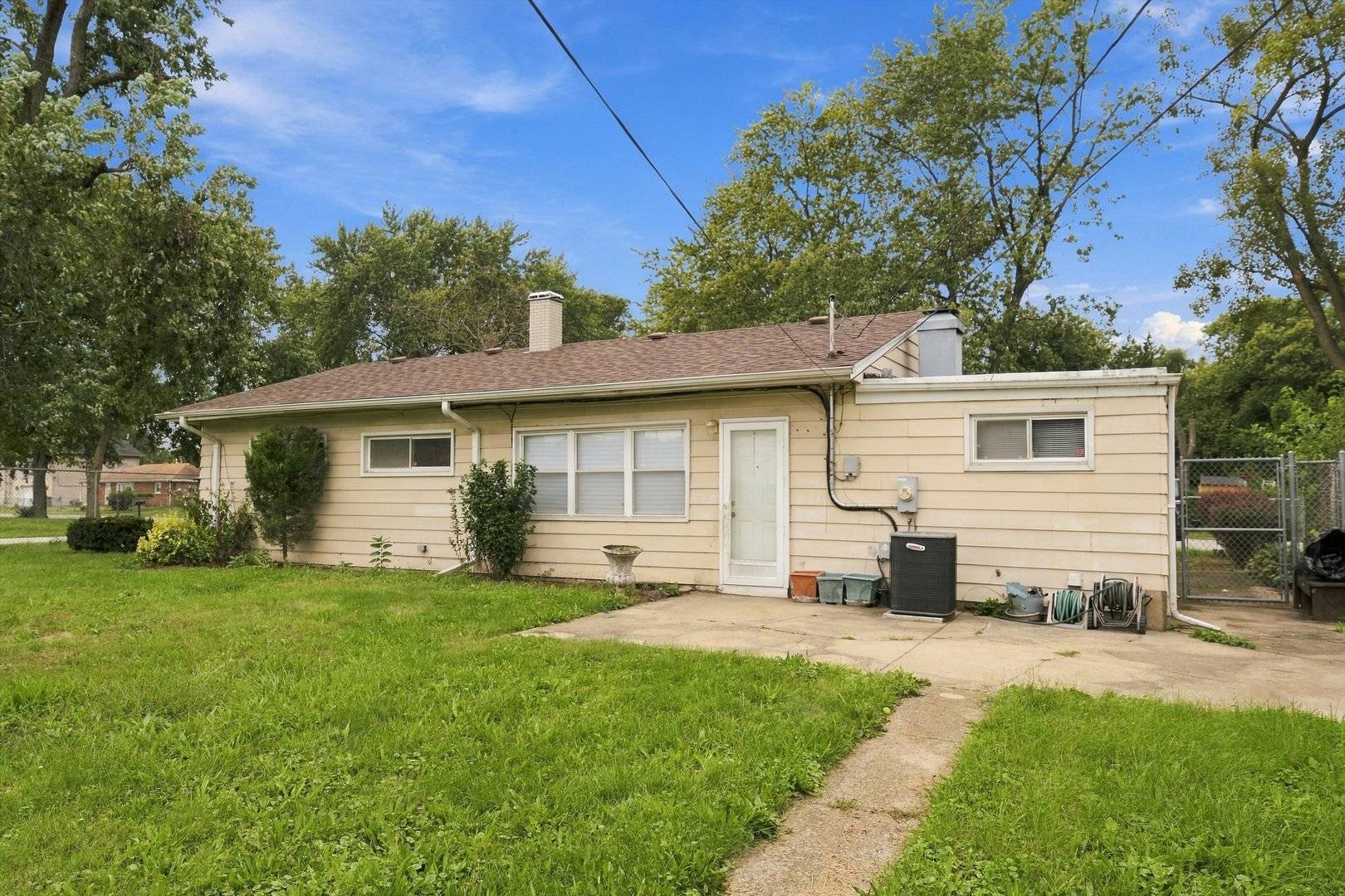 16353 Sawyer AVE, Markham, IL 60428