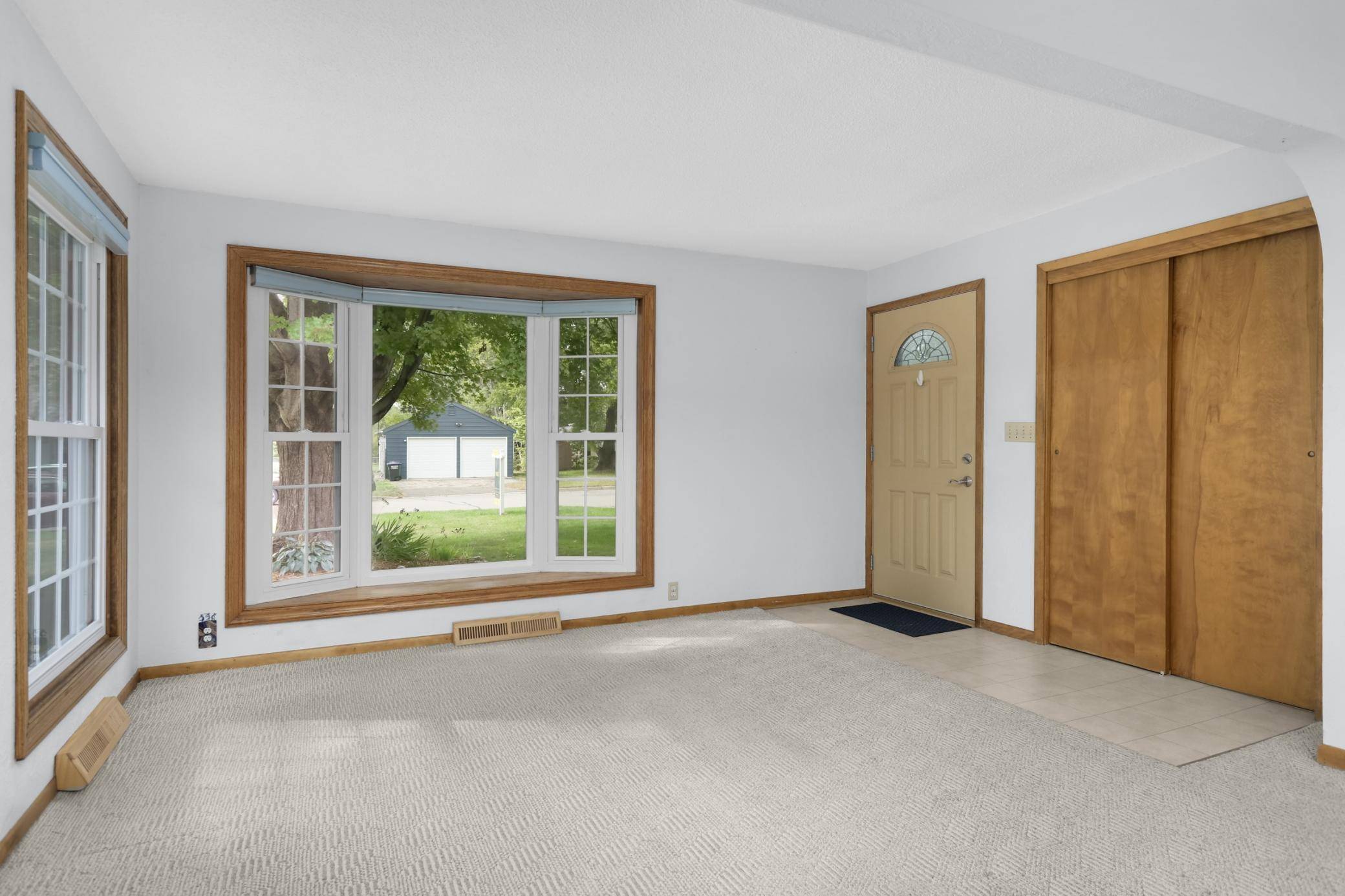 1784 Dunlap ST N, Roseville, MN 55113