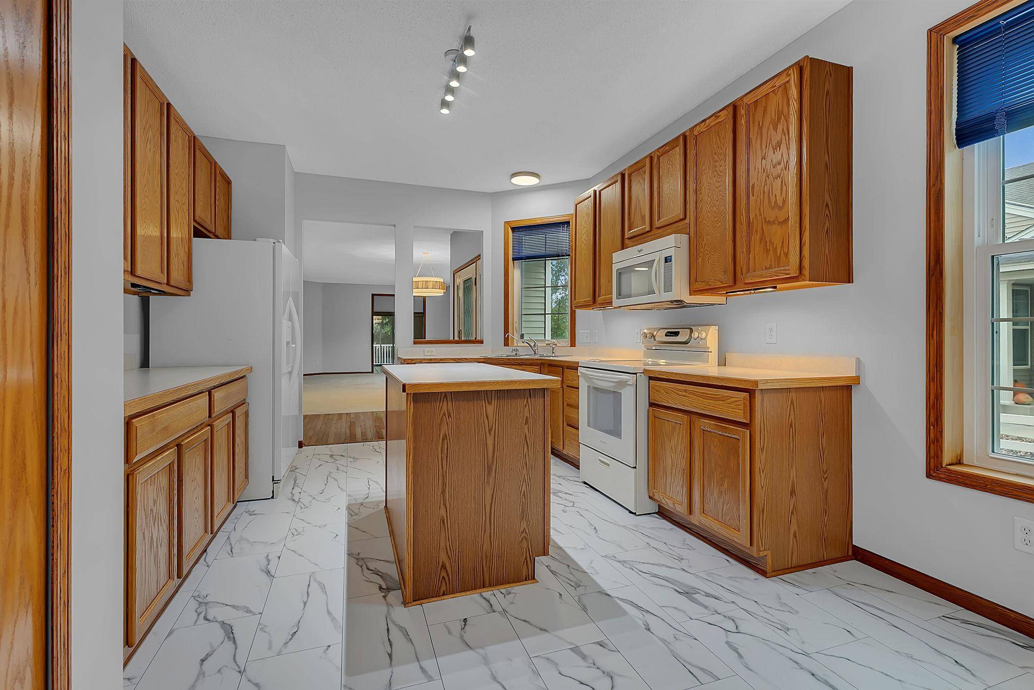 397 Campfire Curve, Chaska, MN 55318