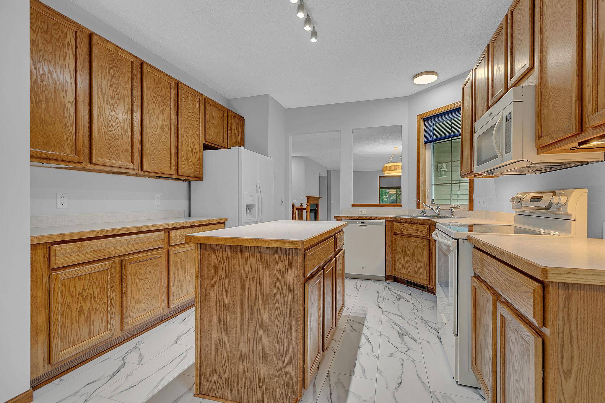 397 Campfire Curve, Chaska, MN 55318