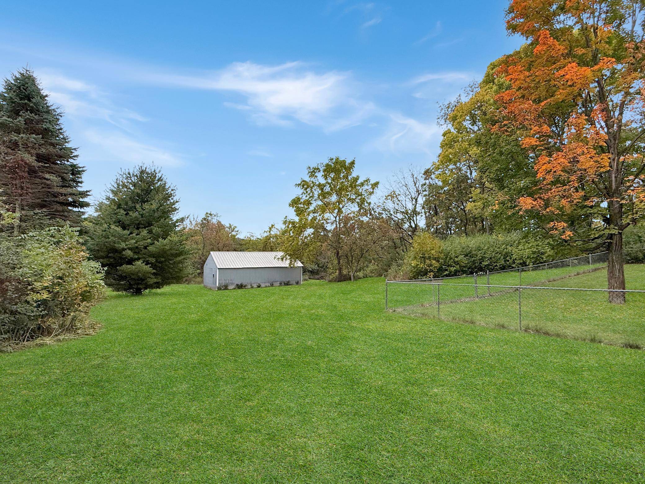 653 Deerwood DR, Hudson, WI 54016