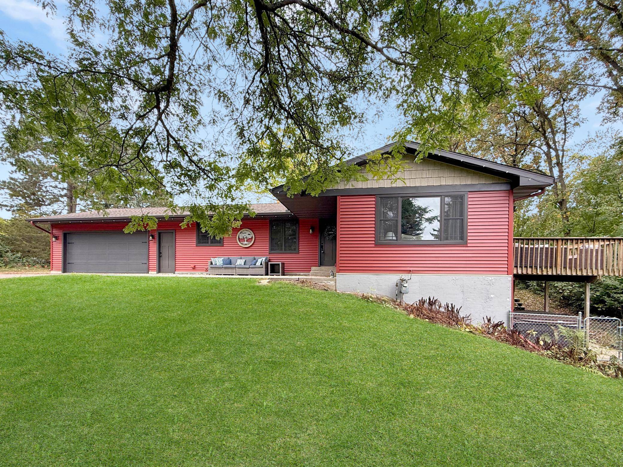 653 Deerwood DR, Hudson, WI 54016