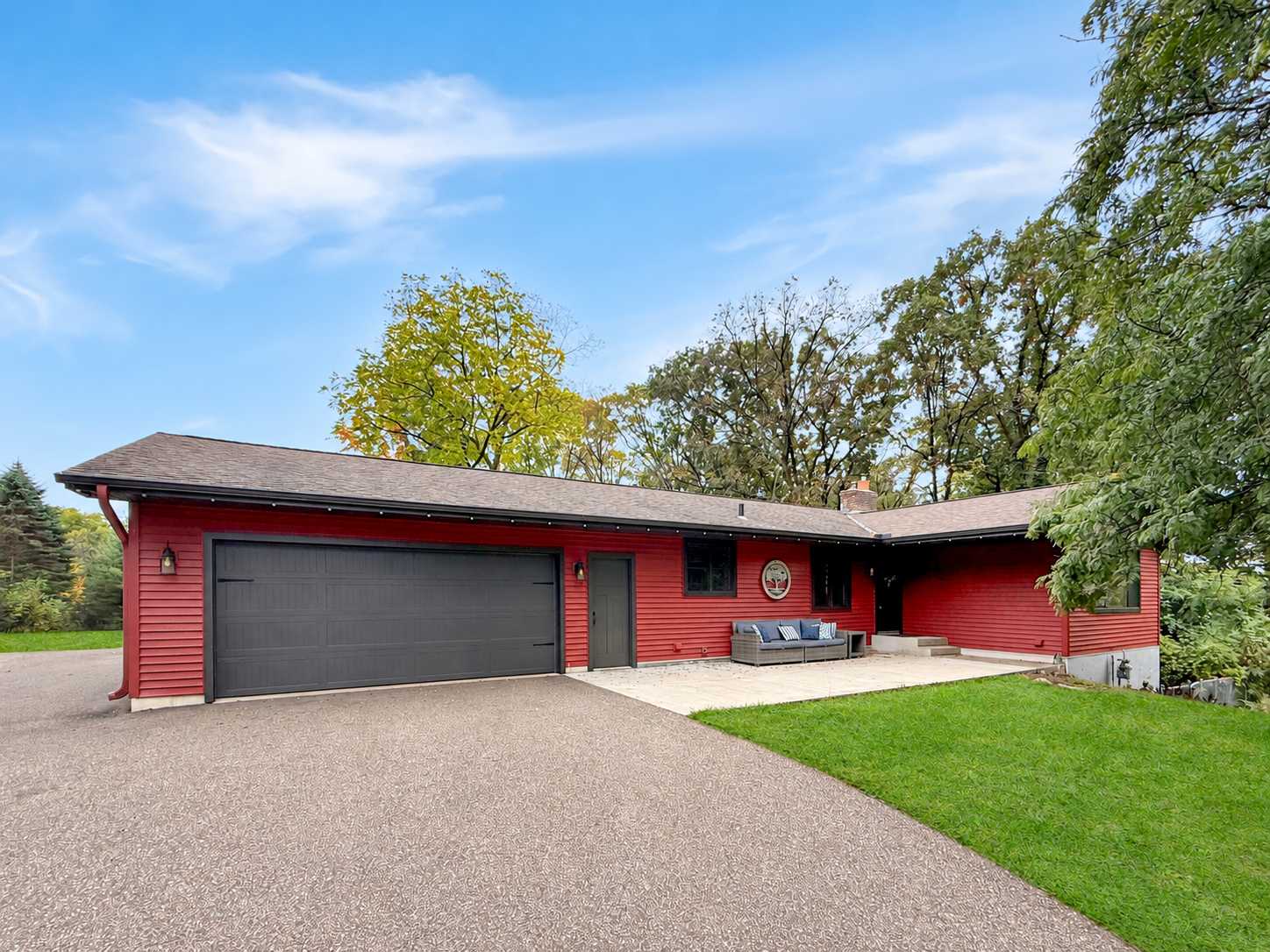 653 Deerwood DR, Hudson, WI 54016