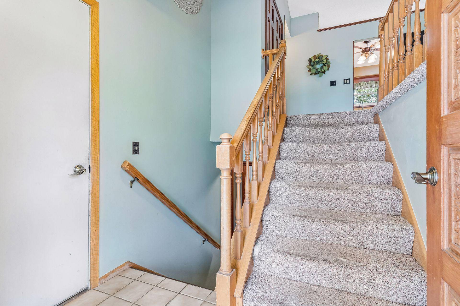 4712 Covington CT, Eagan, MN 55122