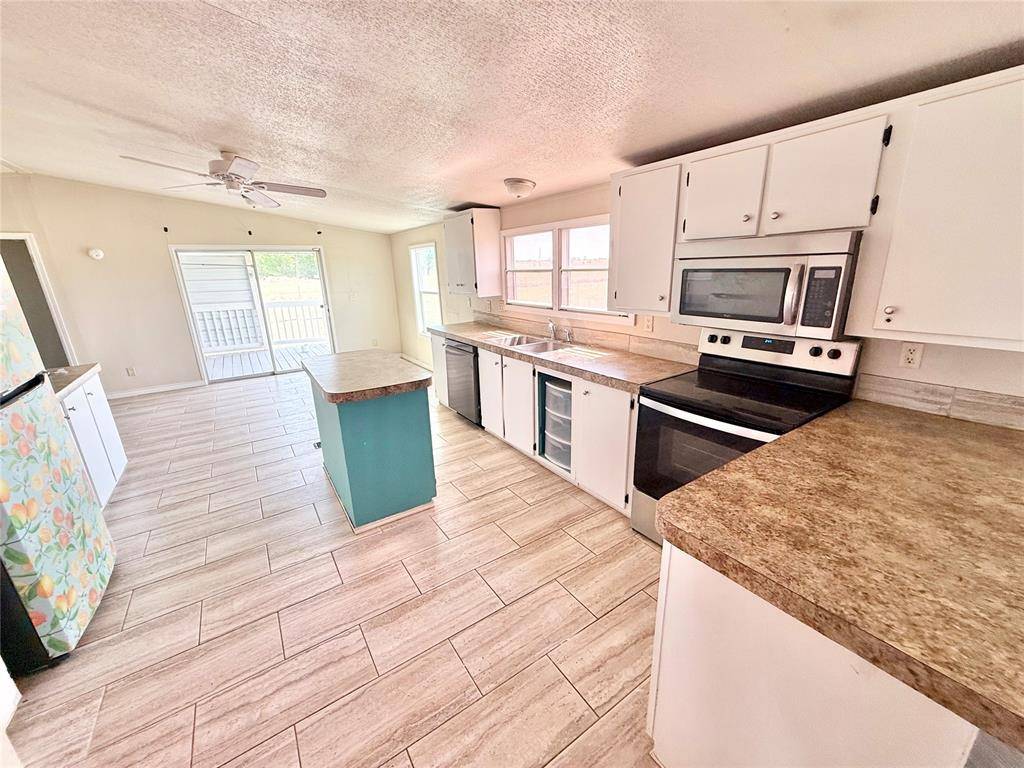 20613 E County Road 156 RD, Blair, OK 73526