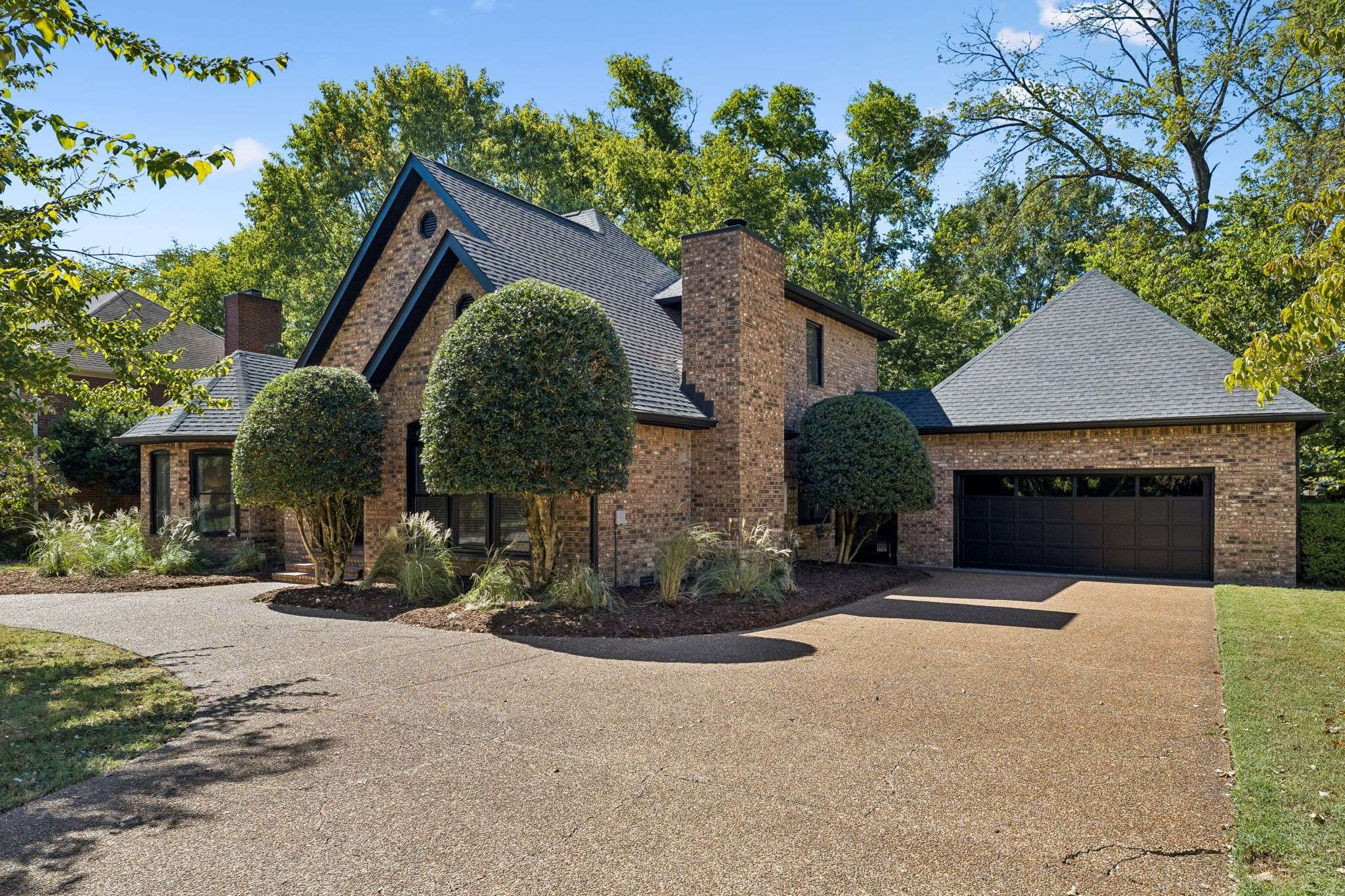 224 Pebble Glen Dr, Franklin, TN 37064