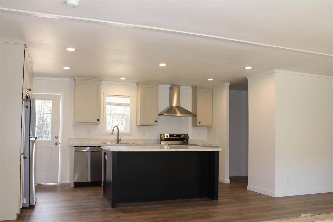 4122 Black Pine WAY, Springdale, WA 99173