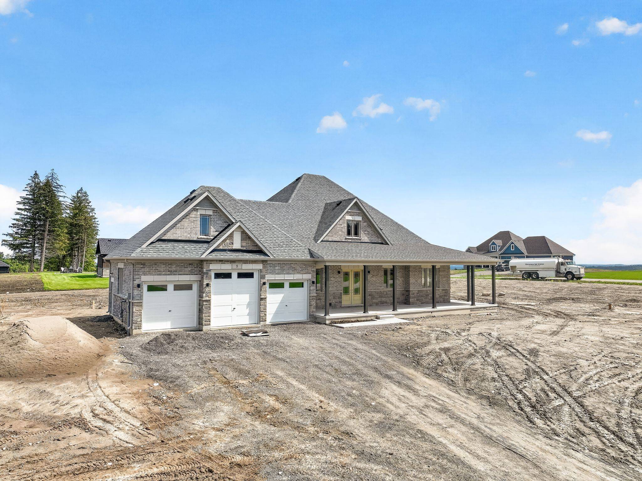 8 Cameron CT, Cavan Monaghan, ON L0A 1C0