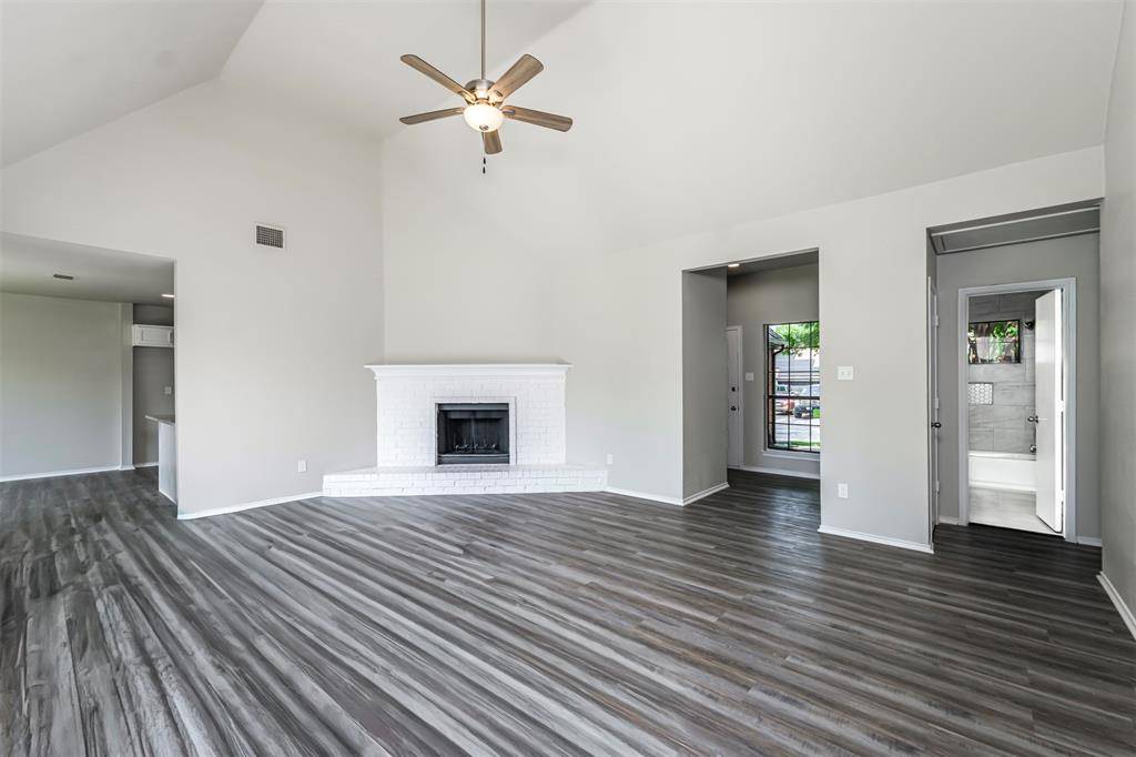 6105 Meadowside Trail, Arlington, TX 76017