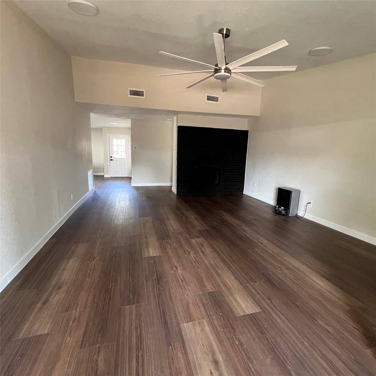 1214 Winterwood Drive, Lewisville, TX 75067