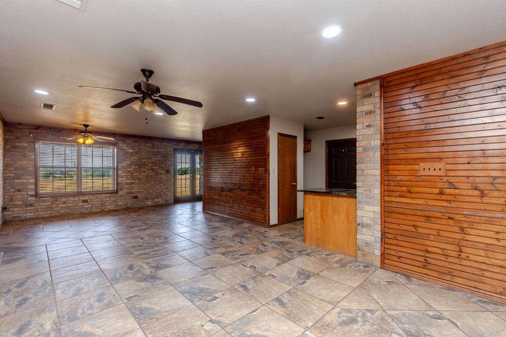 1209 Maple Street, Honey Grove, TX 75446