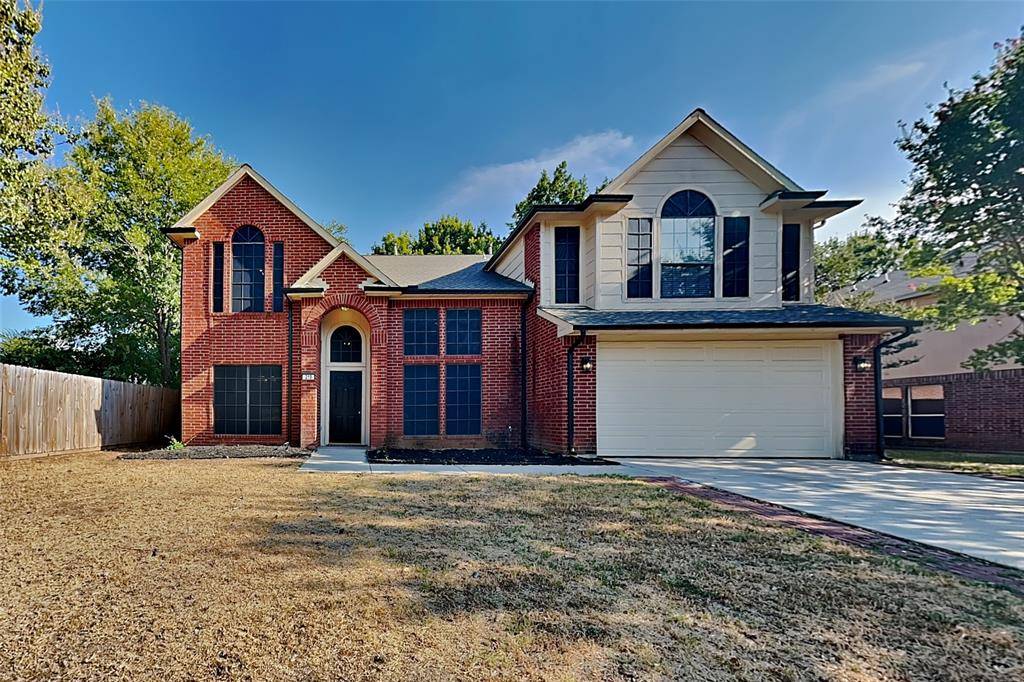210 Carlsbad Drive, Mansfield, TX 76063