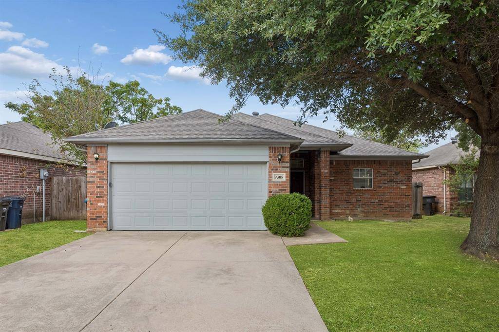 9308 Aubree Court, Fort Worth, TX 76140