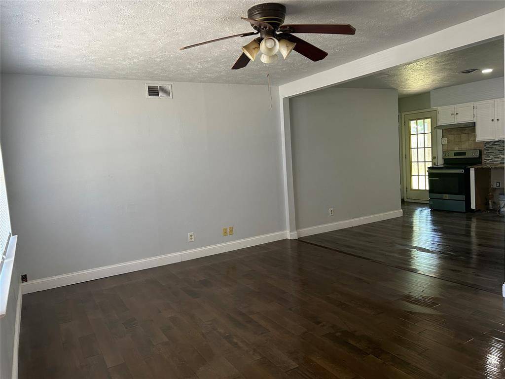 13836 Stardust Lane, Farmers Branch, TX 75234