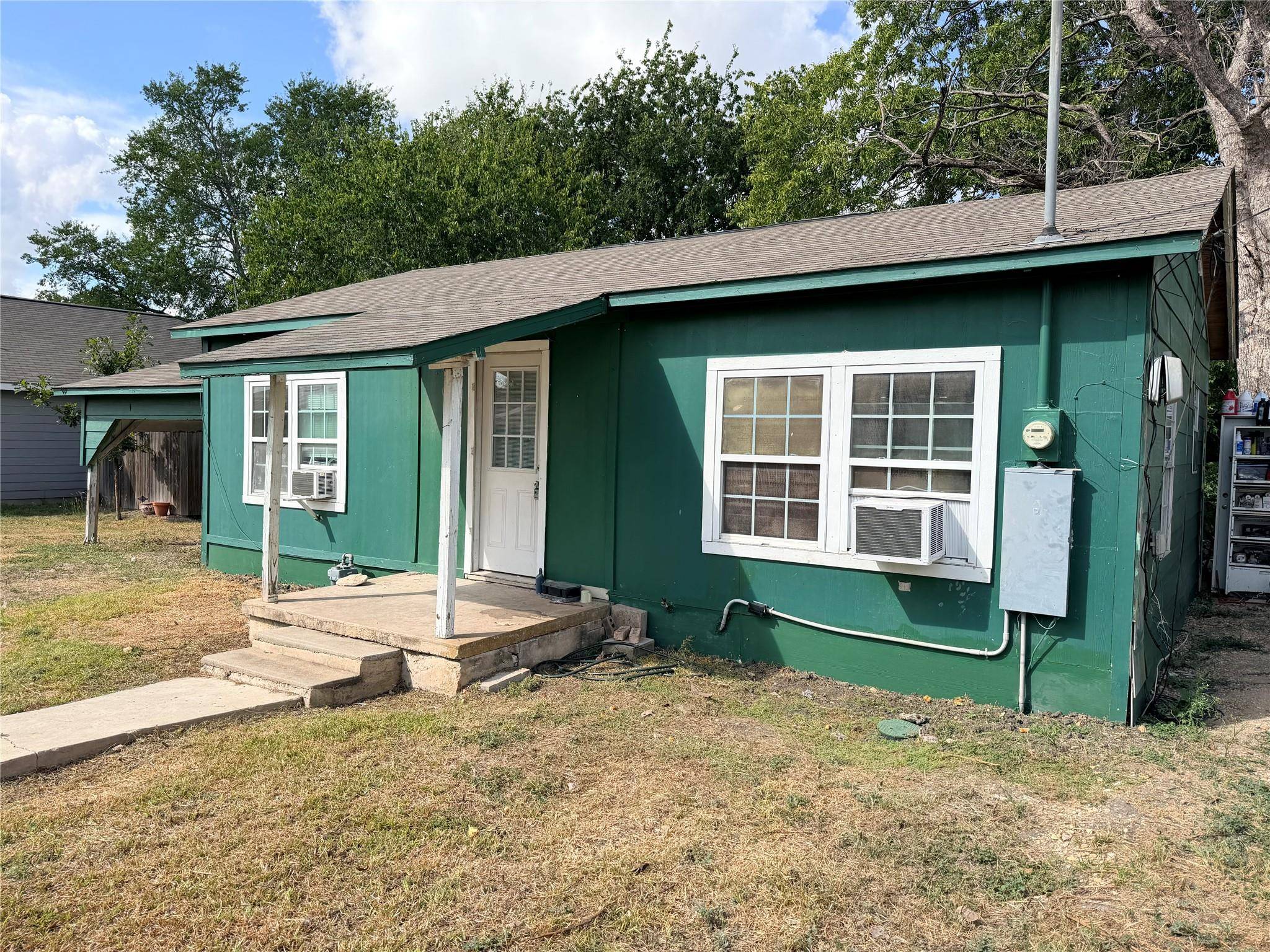 107 Franklin ST, Taylor, TX 76574