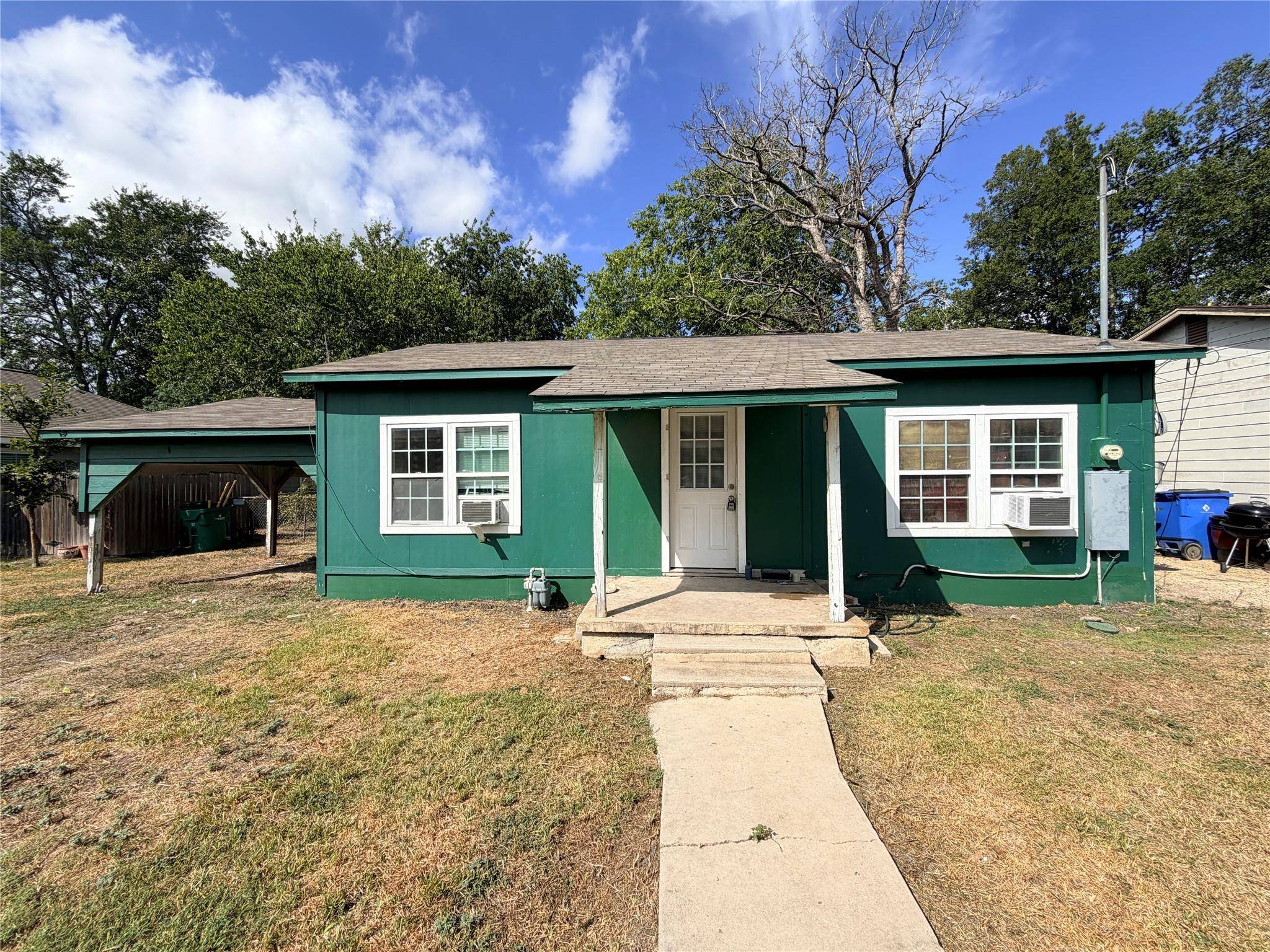107 Franklin ST, Taylor, TX 76574