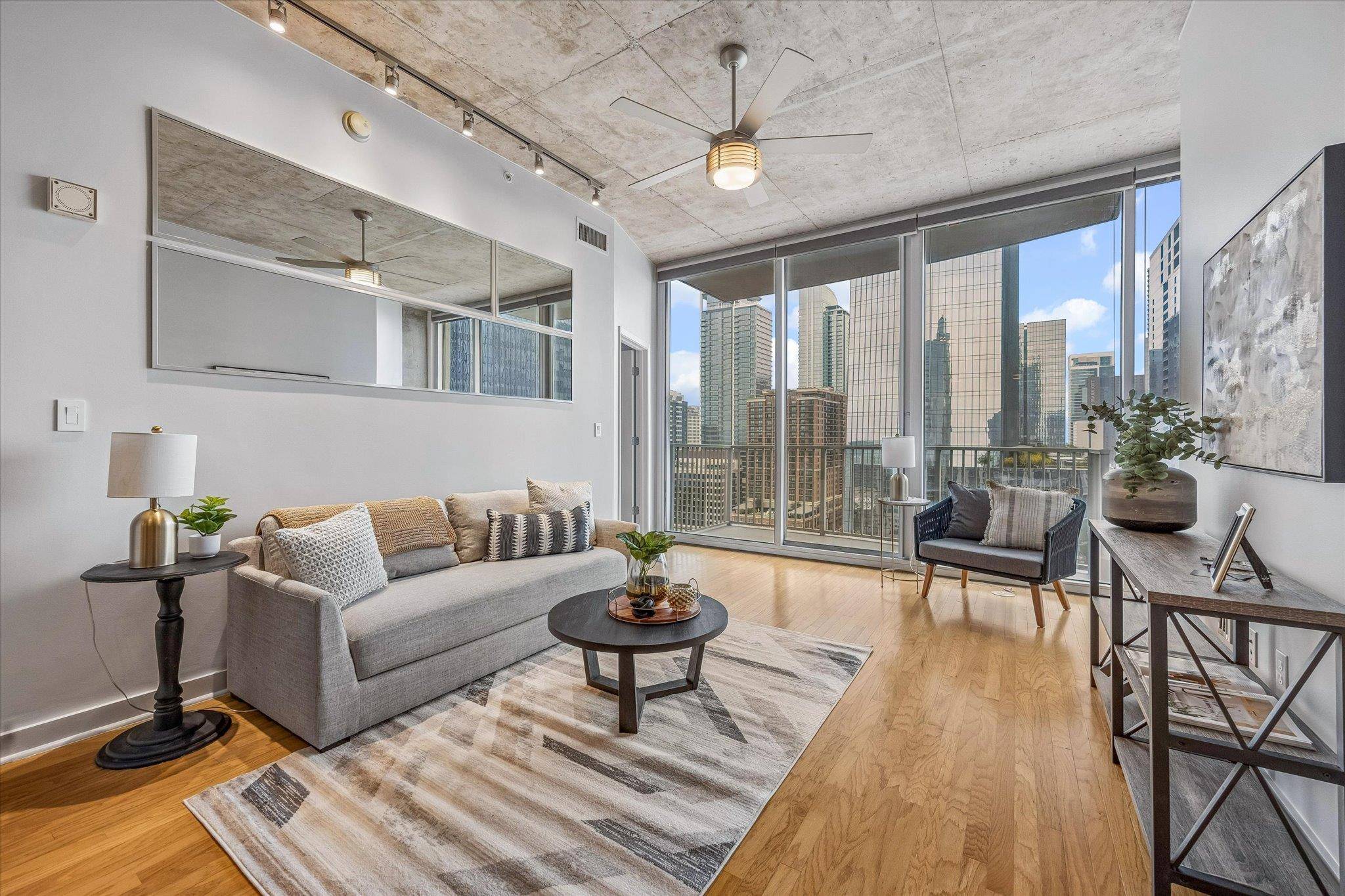 360 Nueces ST #2005, Austin, TX 78701