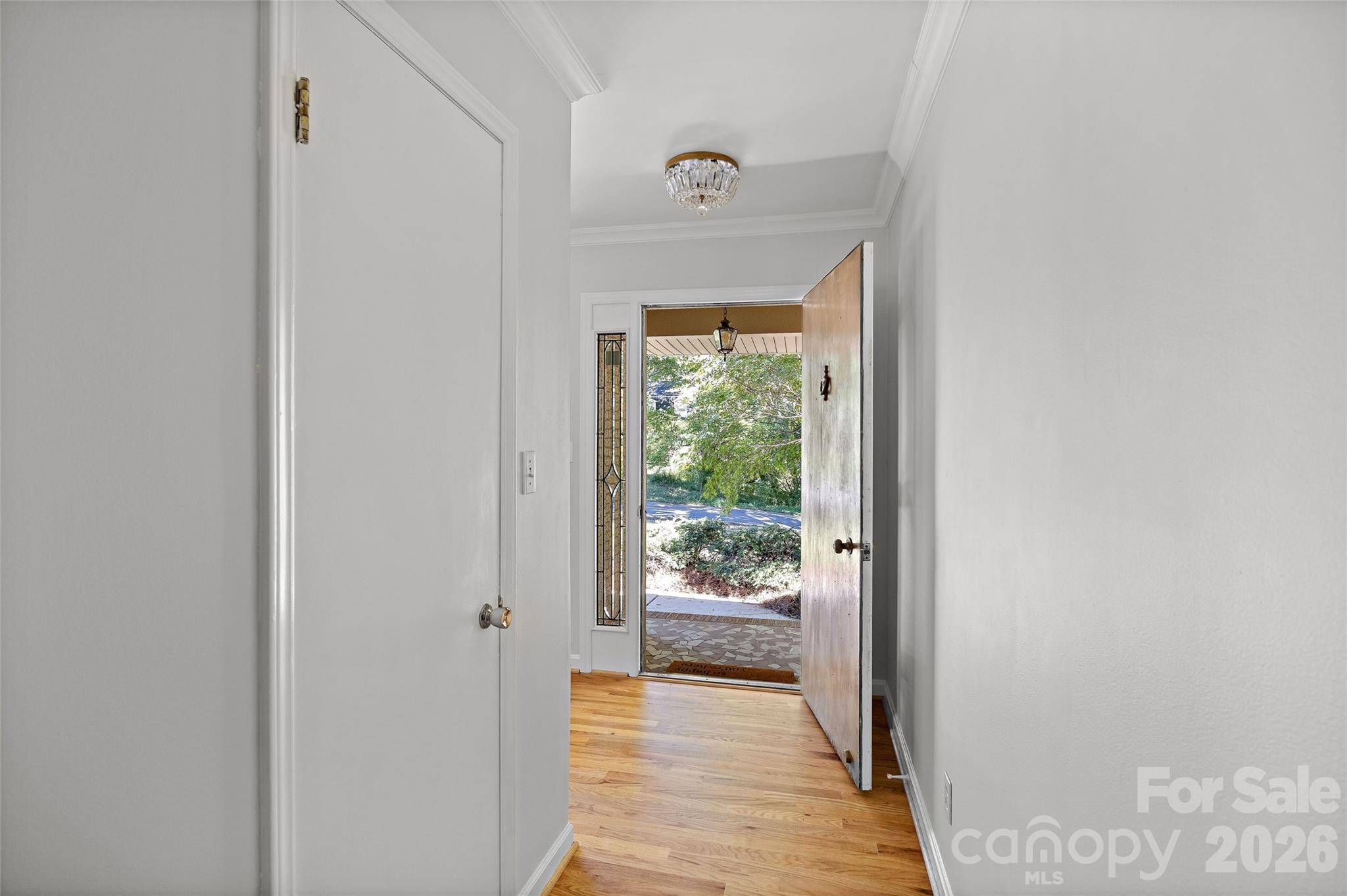 933 Coulwood DR, Charlotte, NC 28214
