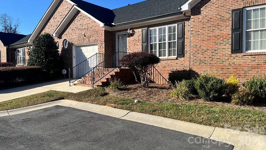 570 Queen Brogan CT #77, Gastonia, NC 28054