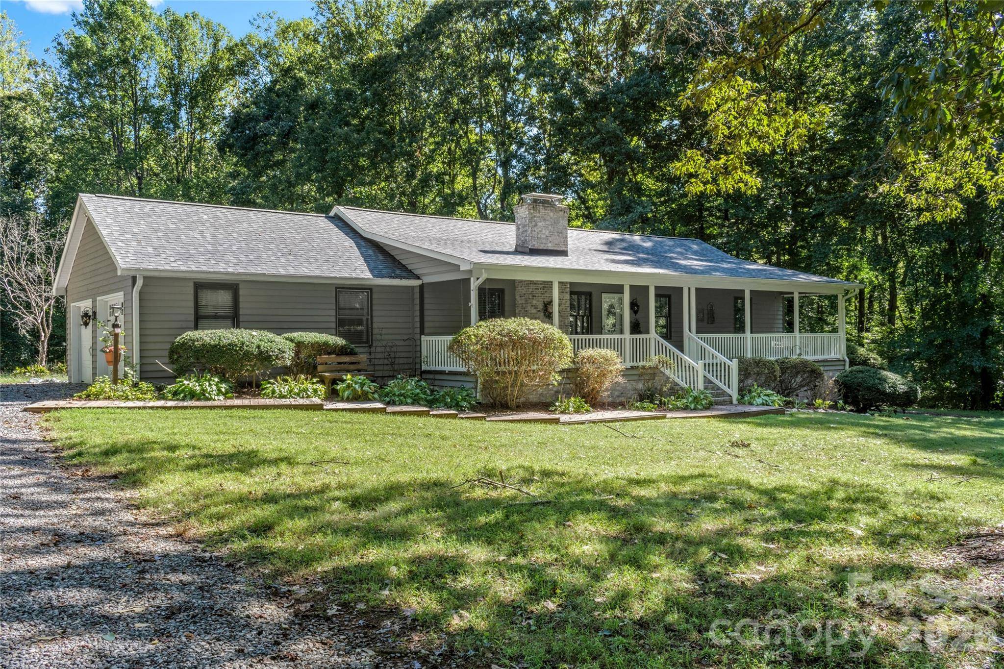 6875 Vance RD, Kernersville, NC 27284