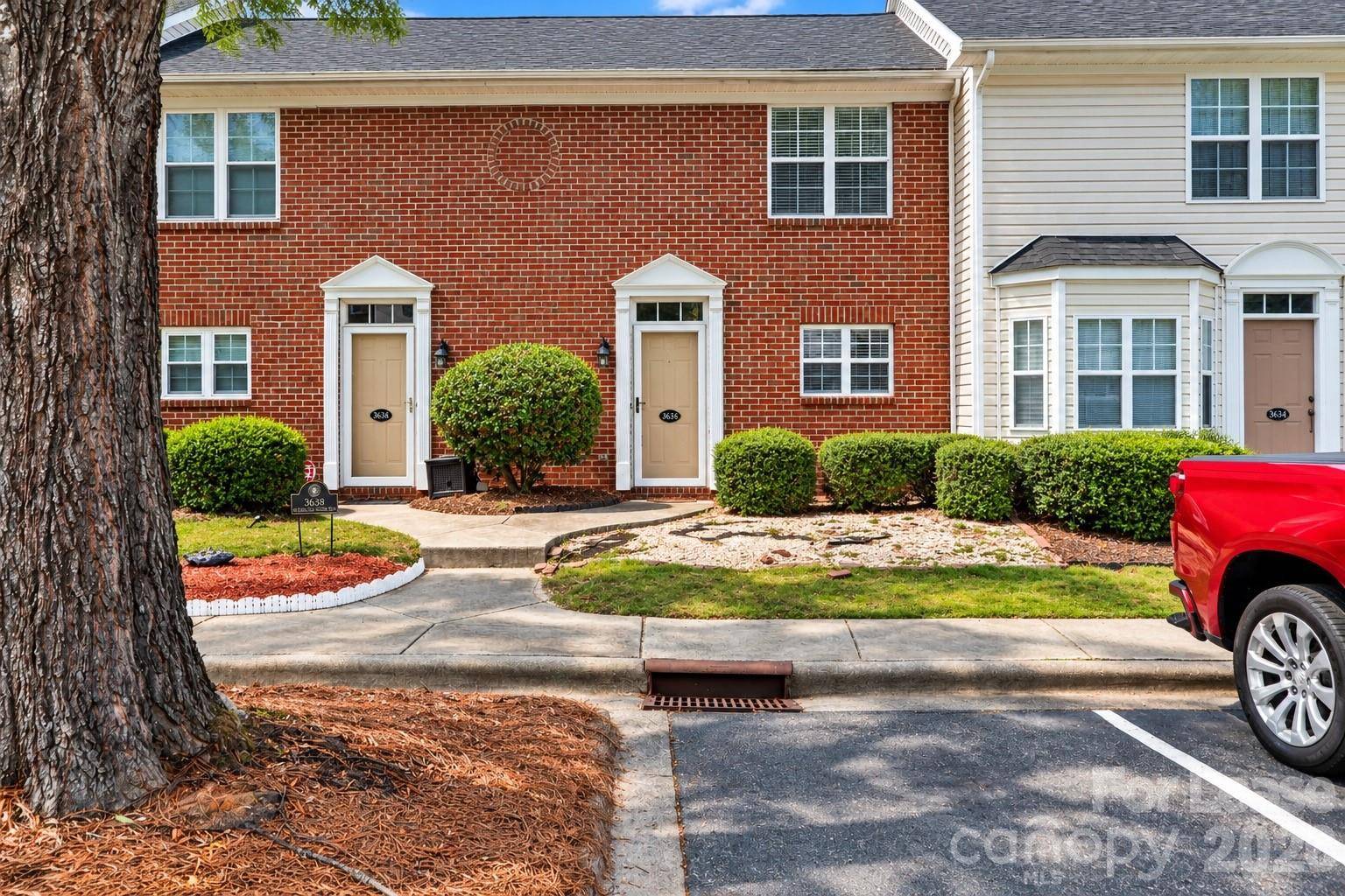 3636 Melrose Cottage DR, Charlotte, NC 28105