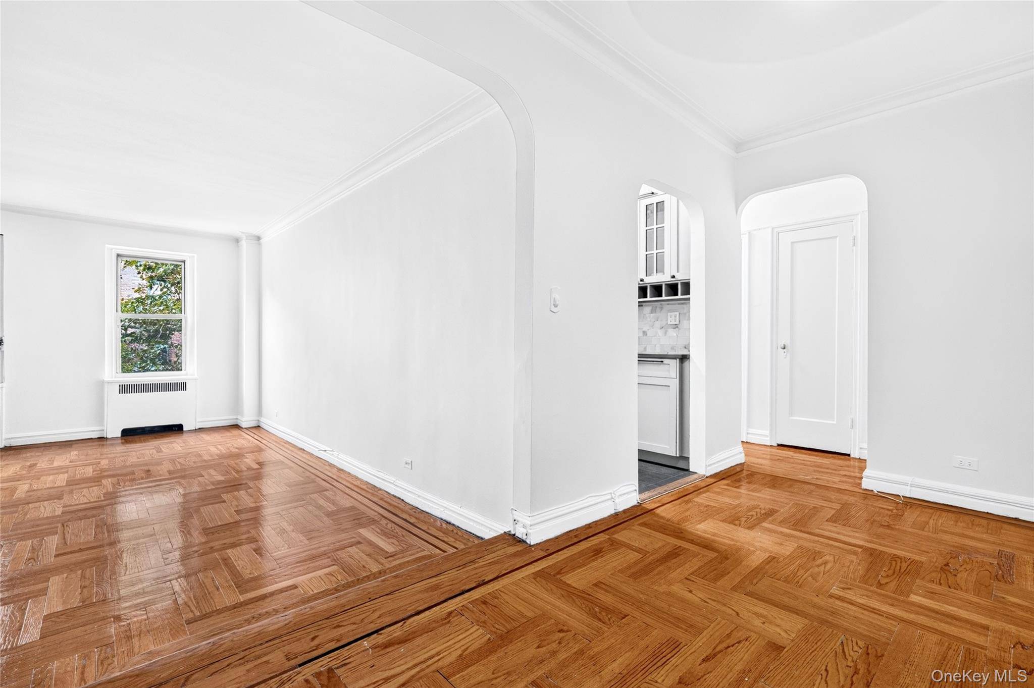 601 Pelham Pkwy #315, Bronx, NY 10467